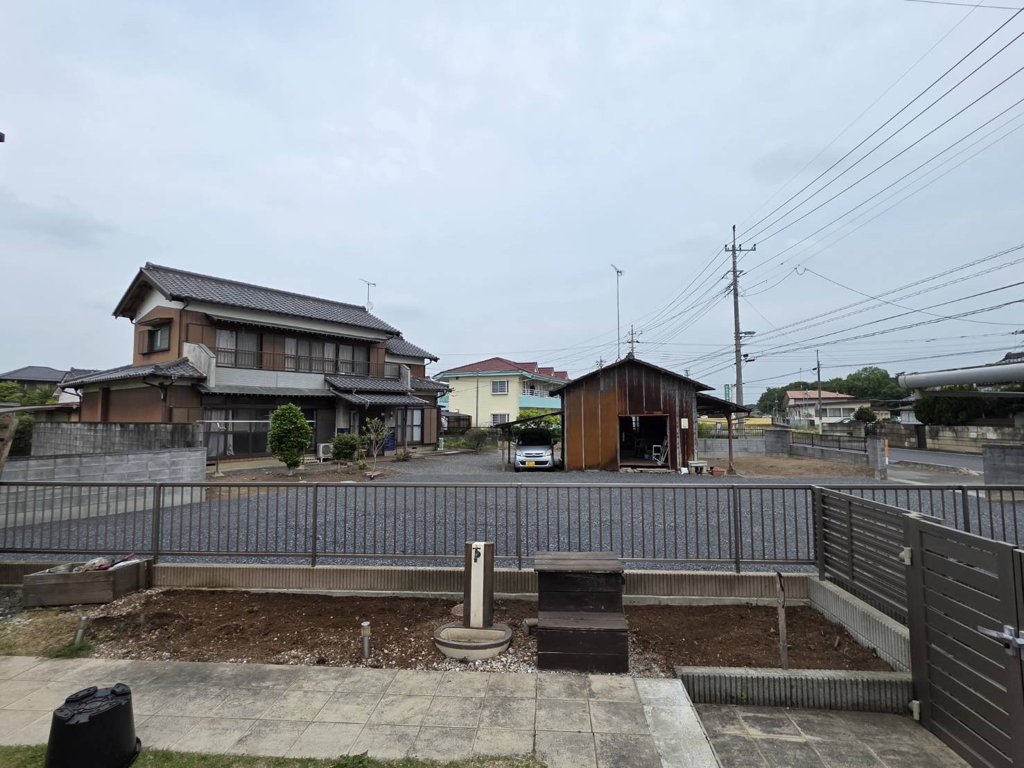 コニファー伐採・抜根工事