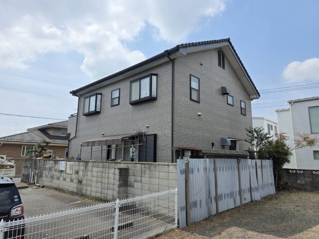 イトヒバ、ツバキの伐採